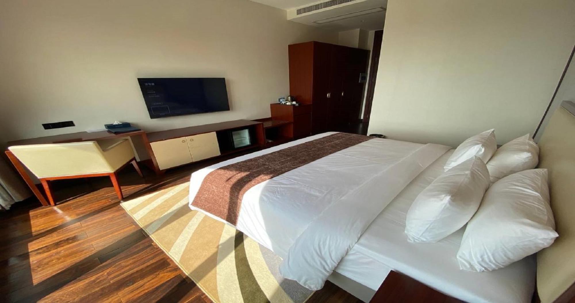 V V Hotel Battambang Værelse billede