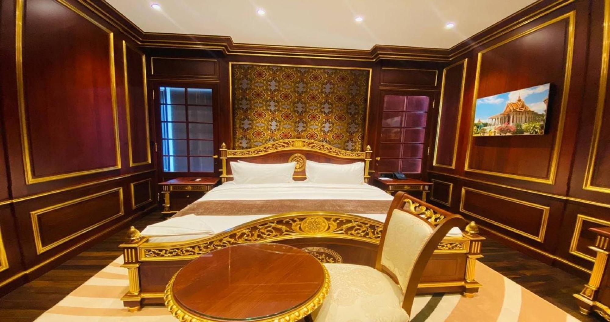 V V Hotel Battambang Værelse billede